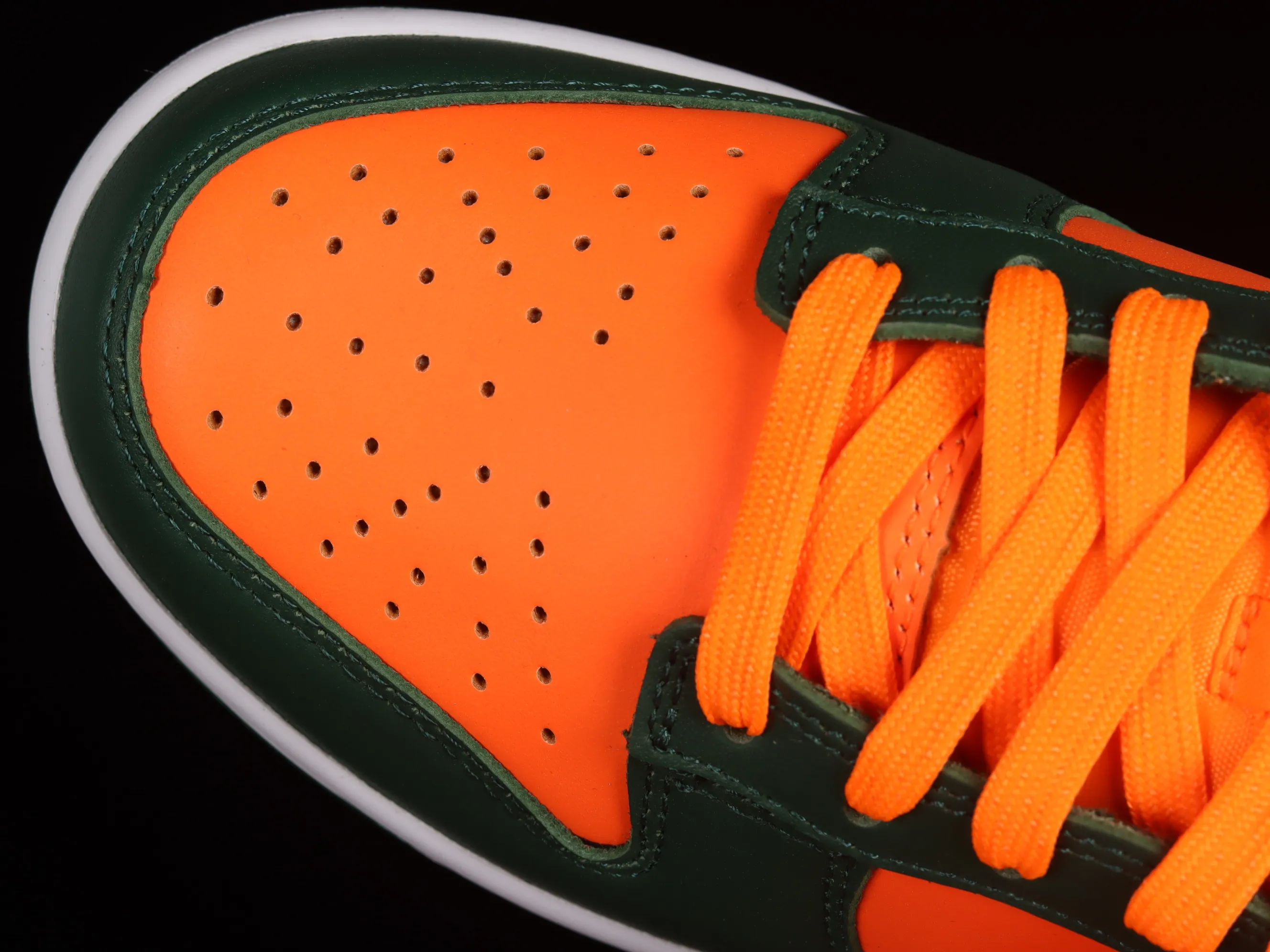 All categories Nk SB Dunk series Nk SB Dunk Low low-top sneakers C version Nk SB Dunk Low "Miami Hurricanes" orange green SB low-top casual sneakers DD1391-300